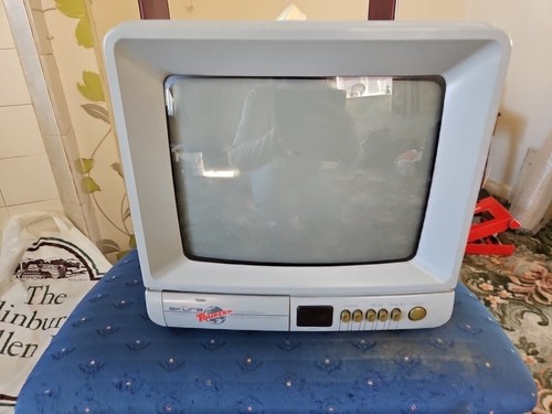 Akura you portable tv - akura,