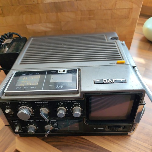 Jvc 3050uk portable radio - portable, tv/radio