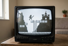 LOGIK M126 Portable CRT TV